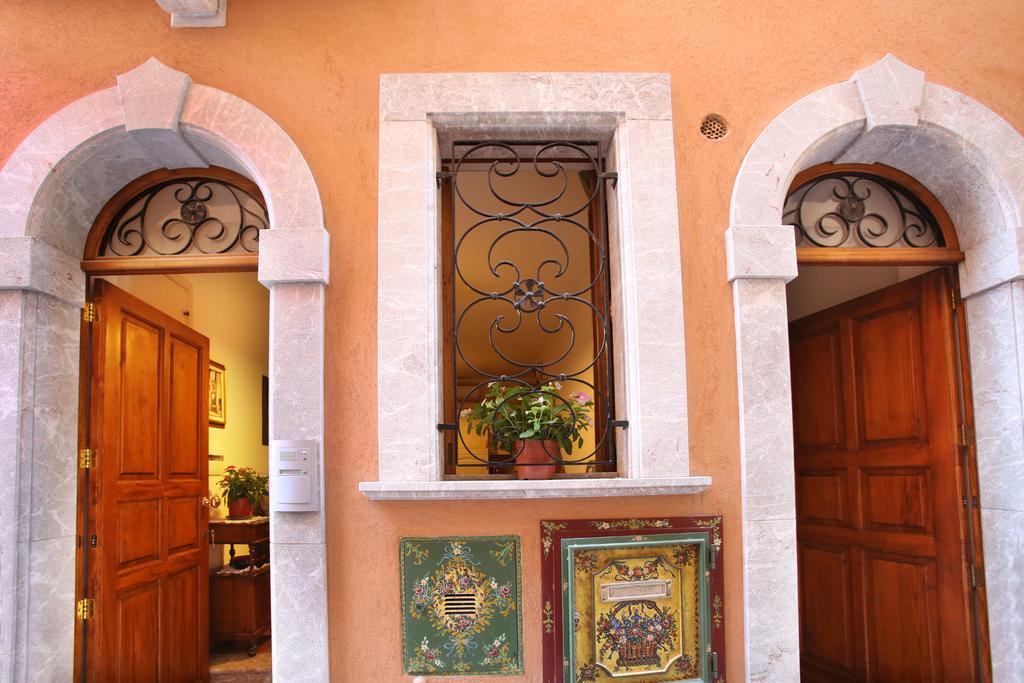 Casa Antico Borgo Cuseni Apartment Taormina Bagian luar foto